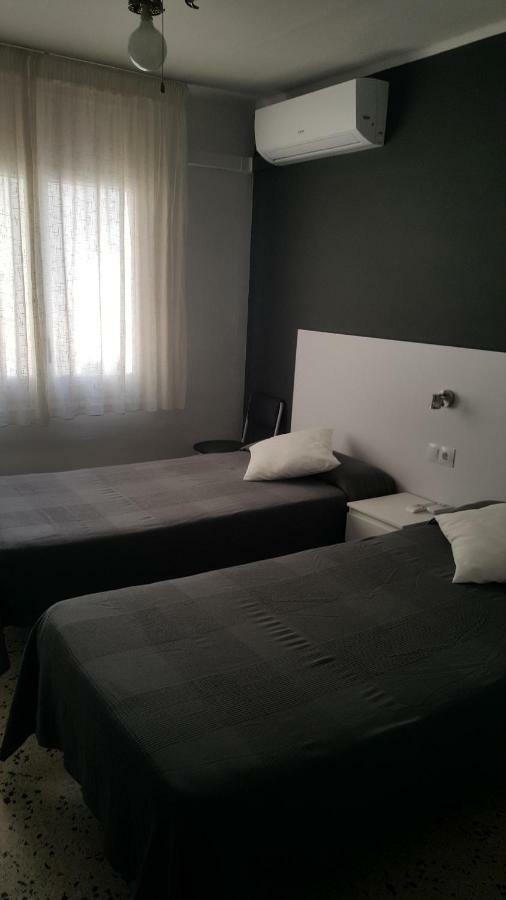 Hostal Can Joanet Cambrils Eksteriør billede